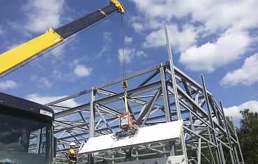 Монтаж стеновых сэндвич-панелей